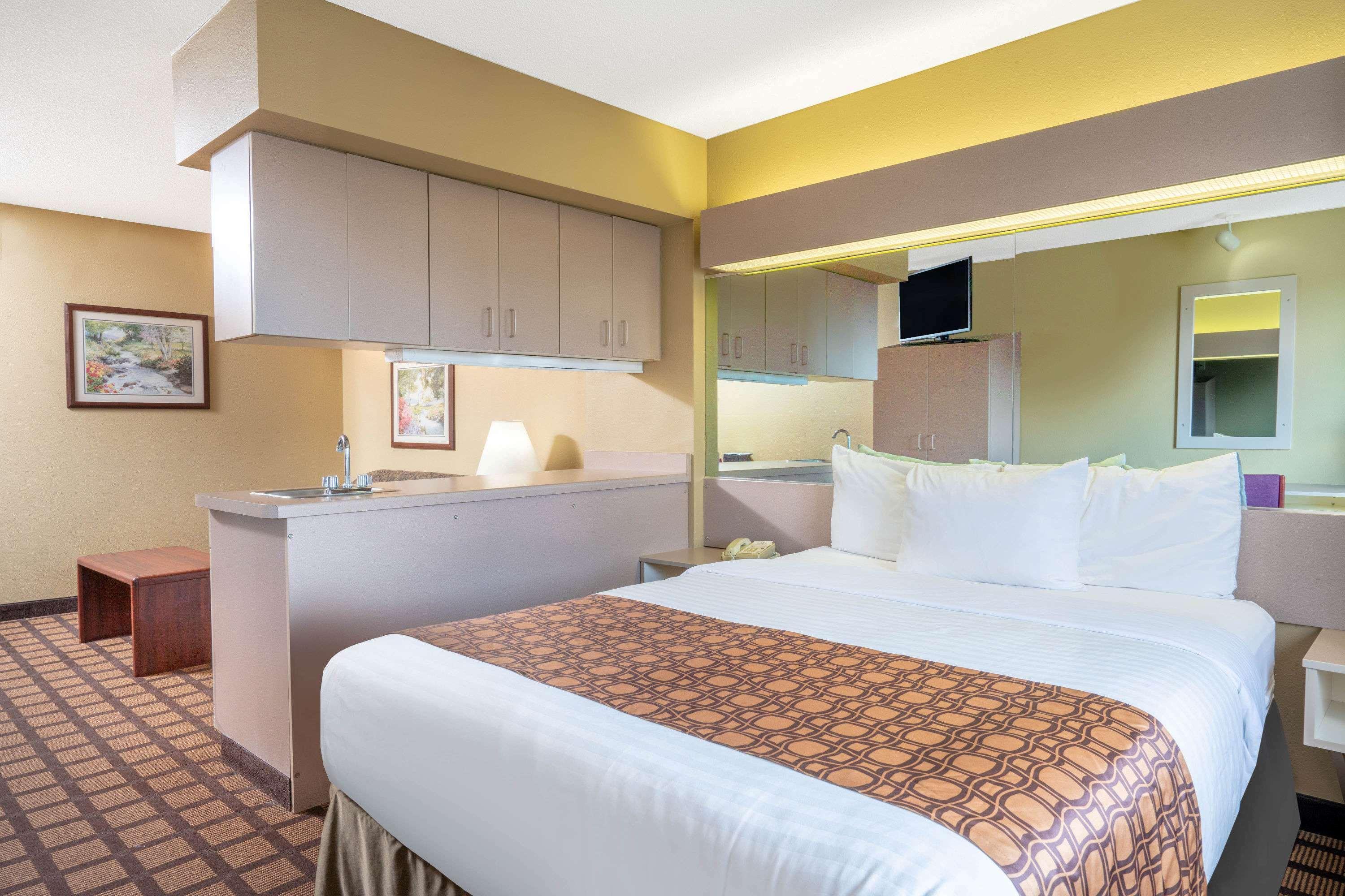 Microtel Inn & Suites By Wyndham Eagan/St Paul מראה חיצוני תמונה