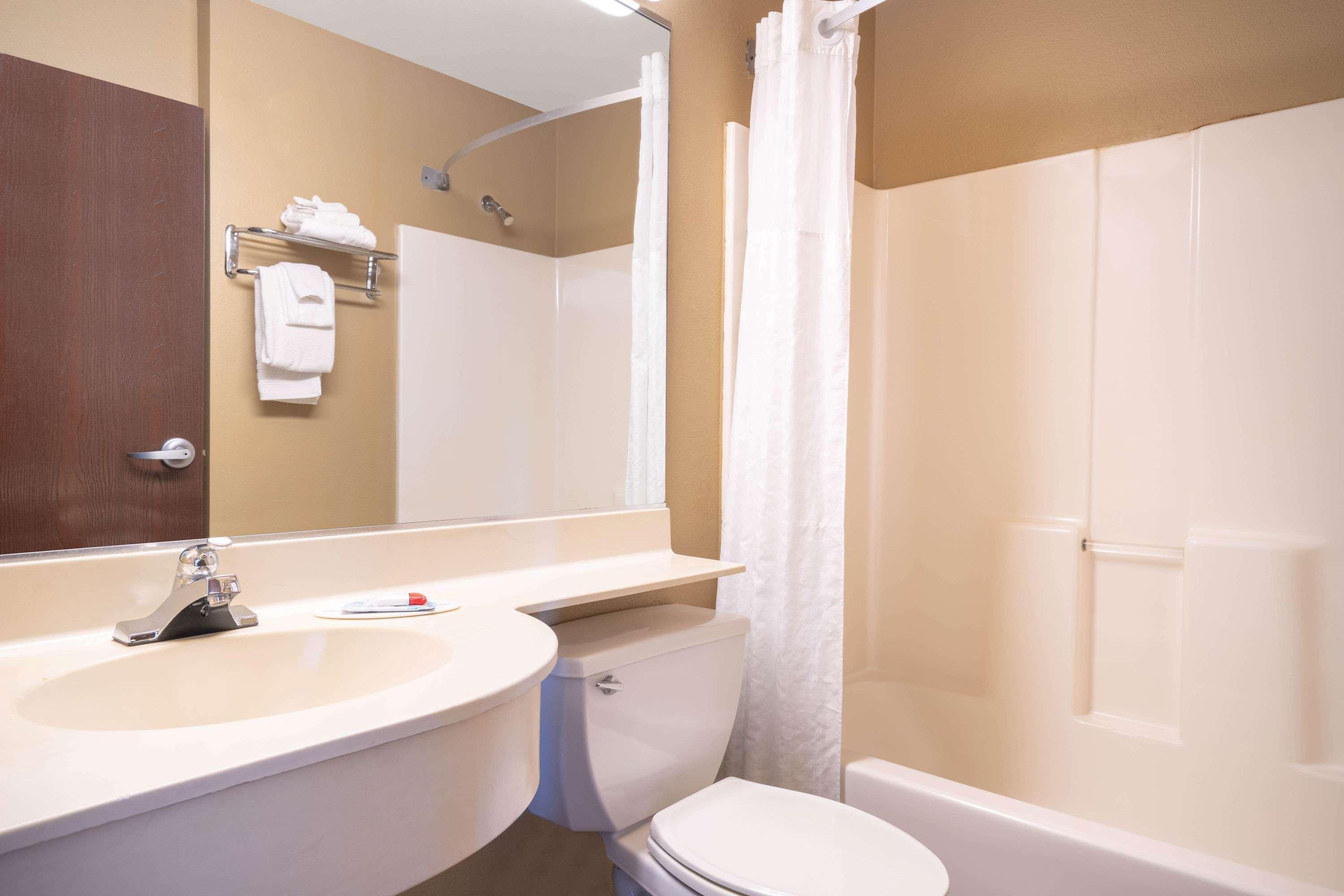 Microtel Inn & Suites By Wyndham Eagan/St Paul מראה חיצוני תמונה